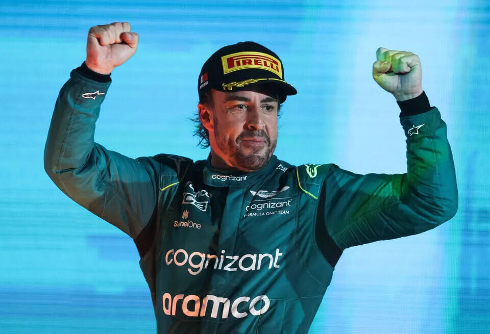    Фернандо Алонсо впервые за 10 лет начал сезон с подиумаAston Martin