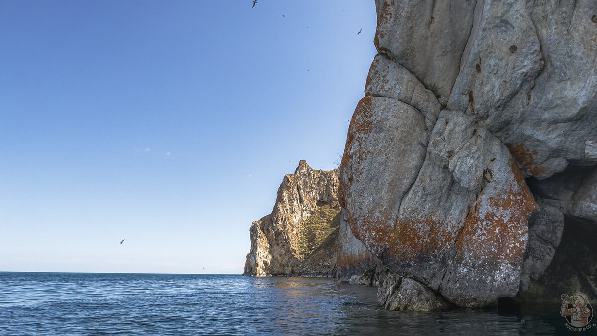 Путешествуем по Байкалу вокруг Ольхона на моторной лодке. Стоит ли авантюра усилий, что смотреть и "какие подводные"?