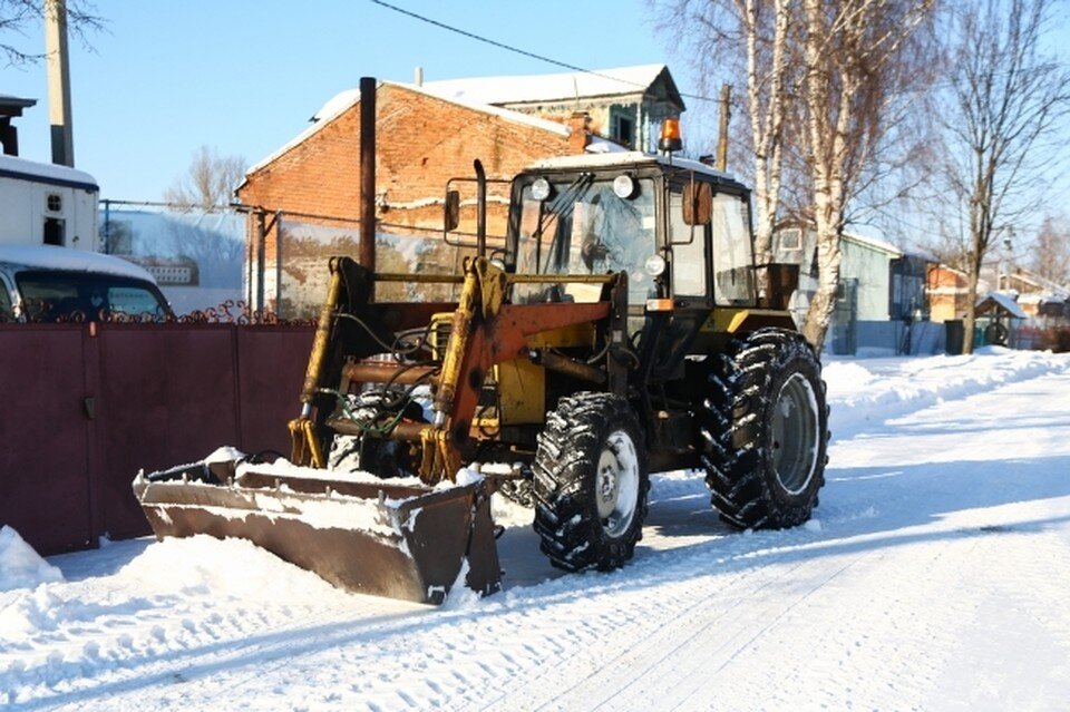     Фигурант врезался на тракторе в сугроб. Оксана ЗУЙКО