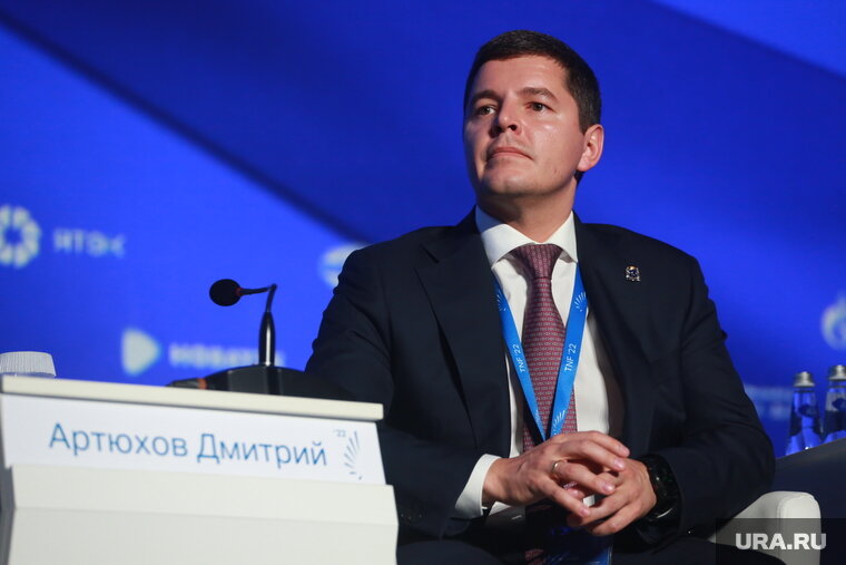    Дмитрий Артюхов отметил профессионализм женщин ЯНАО в поздравлении с 8 Марта