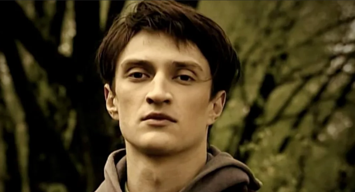 кадр из сериала "Хиромант"