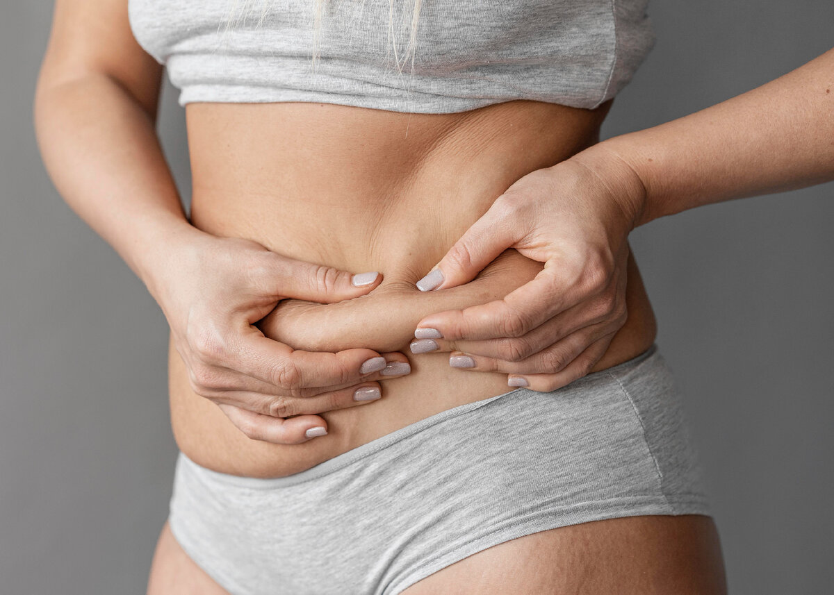 Изображение от <a href="https://ru.freepik.com/free-photo/close-up-hands-holding-belly-fat_12977243.htm#query=%D1%86%D0%B5%D0%BB%D0%BB%D1%8E%D0%BB%D0%B8%D1%82&position=14&from_view=search&track=sph">Freepik</a>