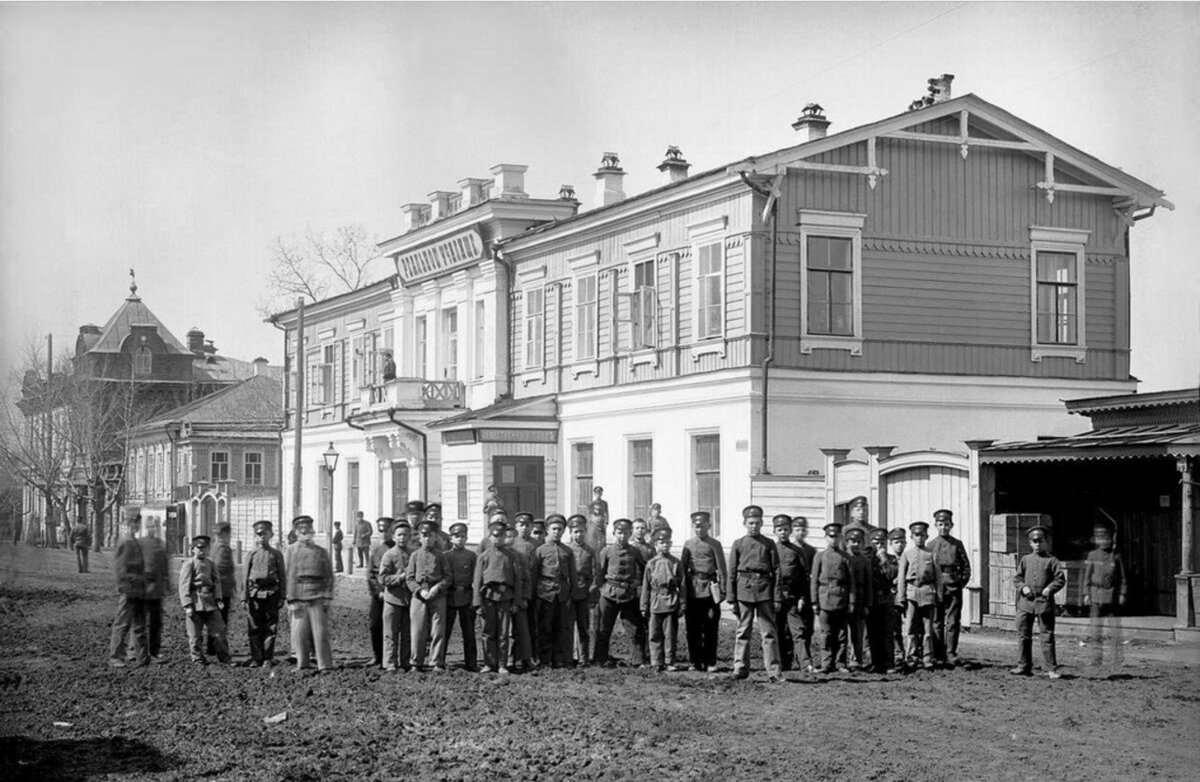 Провинция оренбург. Челябинск 1900 год фото. Челябинск 1900 год. 1900 Год учащиеся первого реального училища Оренбурга.