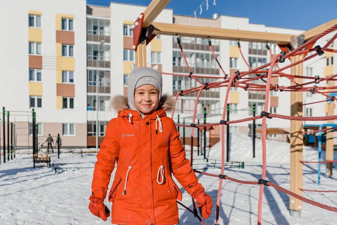 Мы хотим для наших детей самого лучшего. Например, чтобы они учились в лучшей школе города!