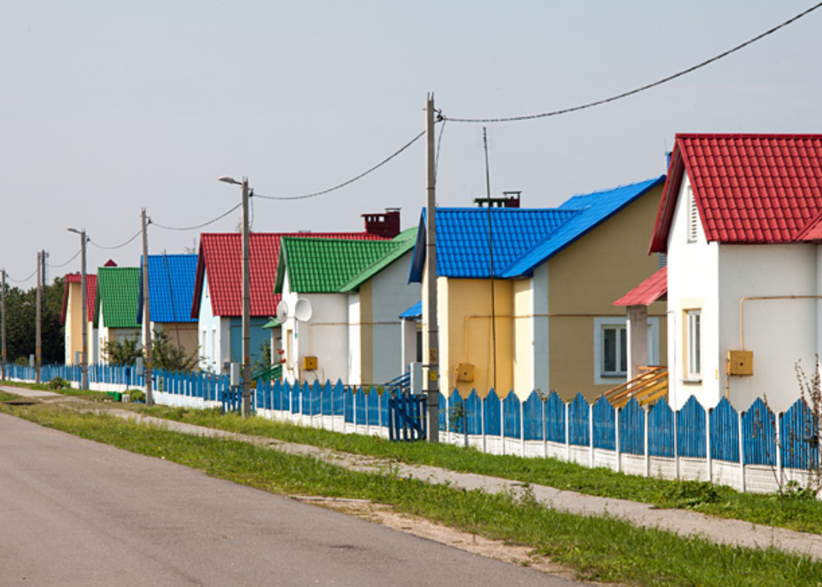 Переехать с предоставлением жилья. Агрогородок в Белоруссии. Агрогородки в Белоруссии. Современная деревня в Белоруссии. Поселки и агрогородки Белоруссии.