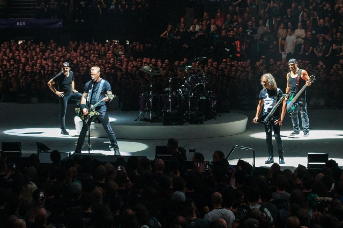    Группа Metallica купила завод, производящий виниловые пластинки
