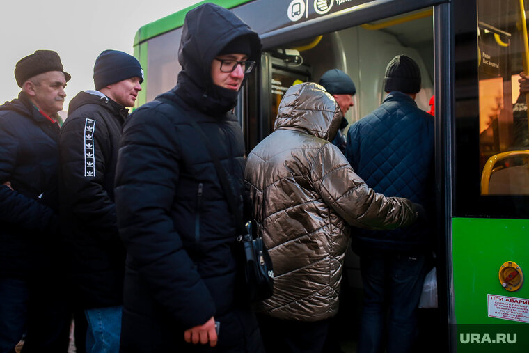    Школьники окружной столицы ХМАО смогут неделю бесплатно ездить в автобусах