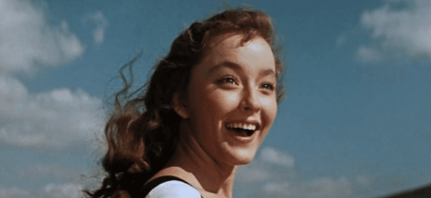    Анастасия Вертинская. Кадр из фильма "Алые паруса" Ольга Петрова