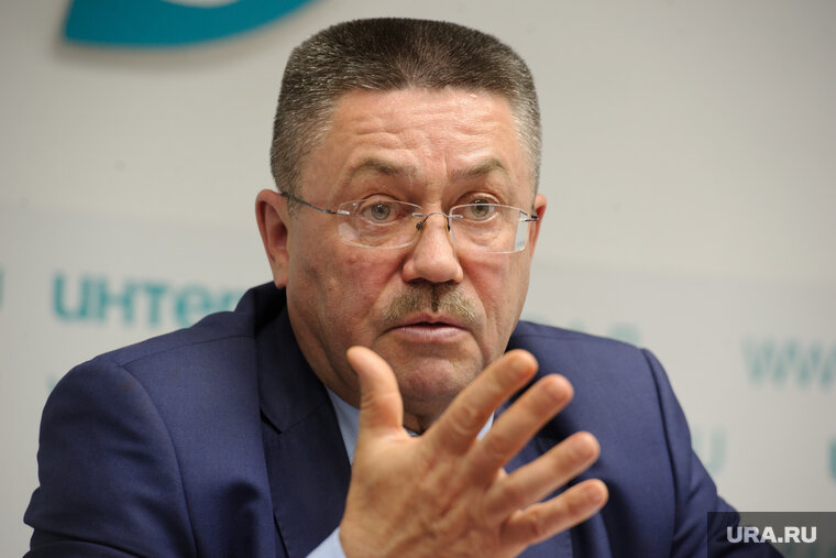    Игорь Мороков отметил, что главная задача — передать детей родственникам