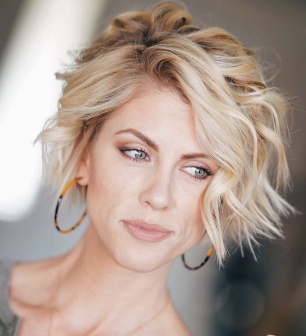 3 модные омолаживающие стрижки для женщин 40+: "лет 15 с плеч долой ...