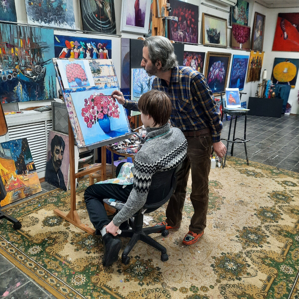 Желание творить - основной признак наличия таланта. Все остальное - вопрос времени и усидчивости.