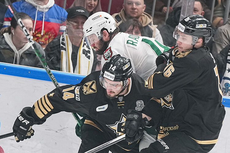   Радулов совершенно заслуженно стал автором победной шайбы и героем четвертого матча Фото: ak-bars.ru