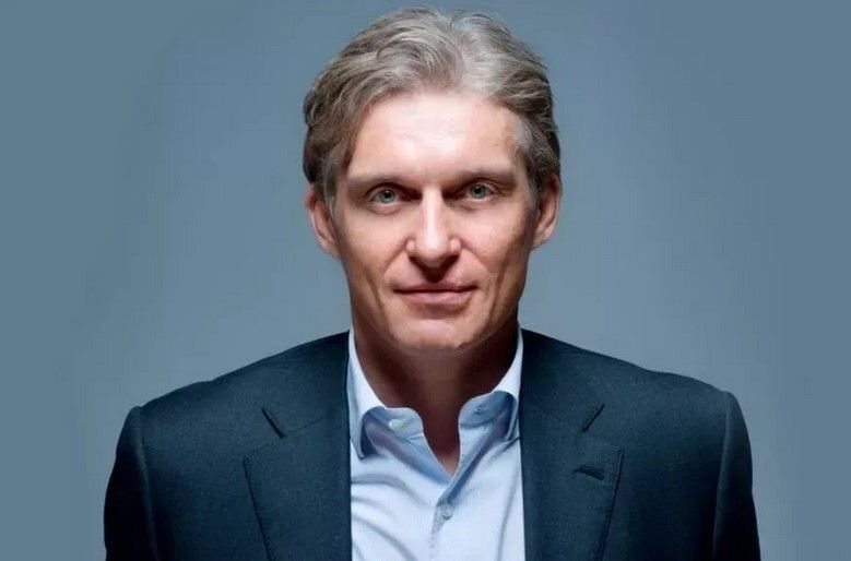      Олег Тиньков