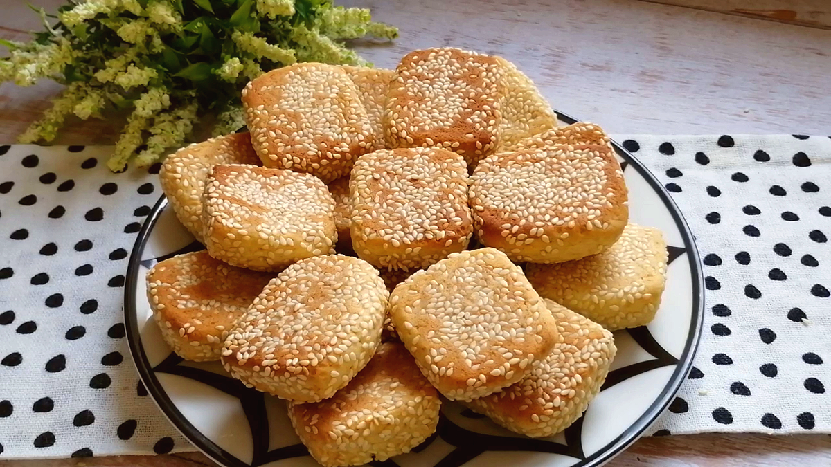 Легкий рецепт мягкого медового печенья с кунжутом - прекрасное дополнение к  кофе или чаю | ГОТОВИМ очень ВКУСНО | Дзен