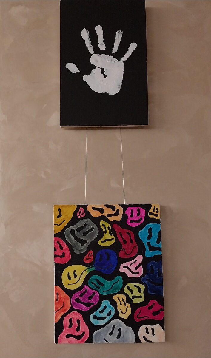 Выставка юной художницы из Арцаха Нане Асцатрян. Фоторяд