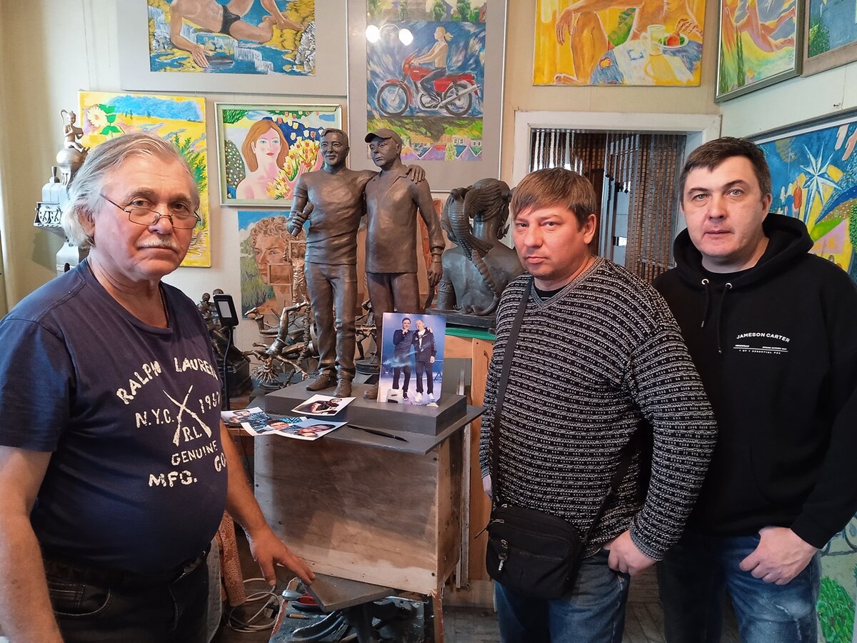    В Оренбурге горожанам покажут модель будущего памятника Юрию Шатунову и Сергею Кузнецову Андрей Севостьянов