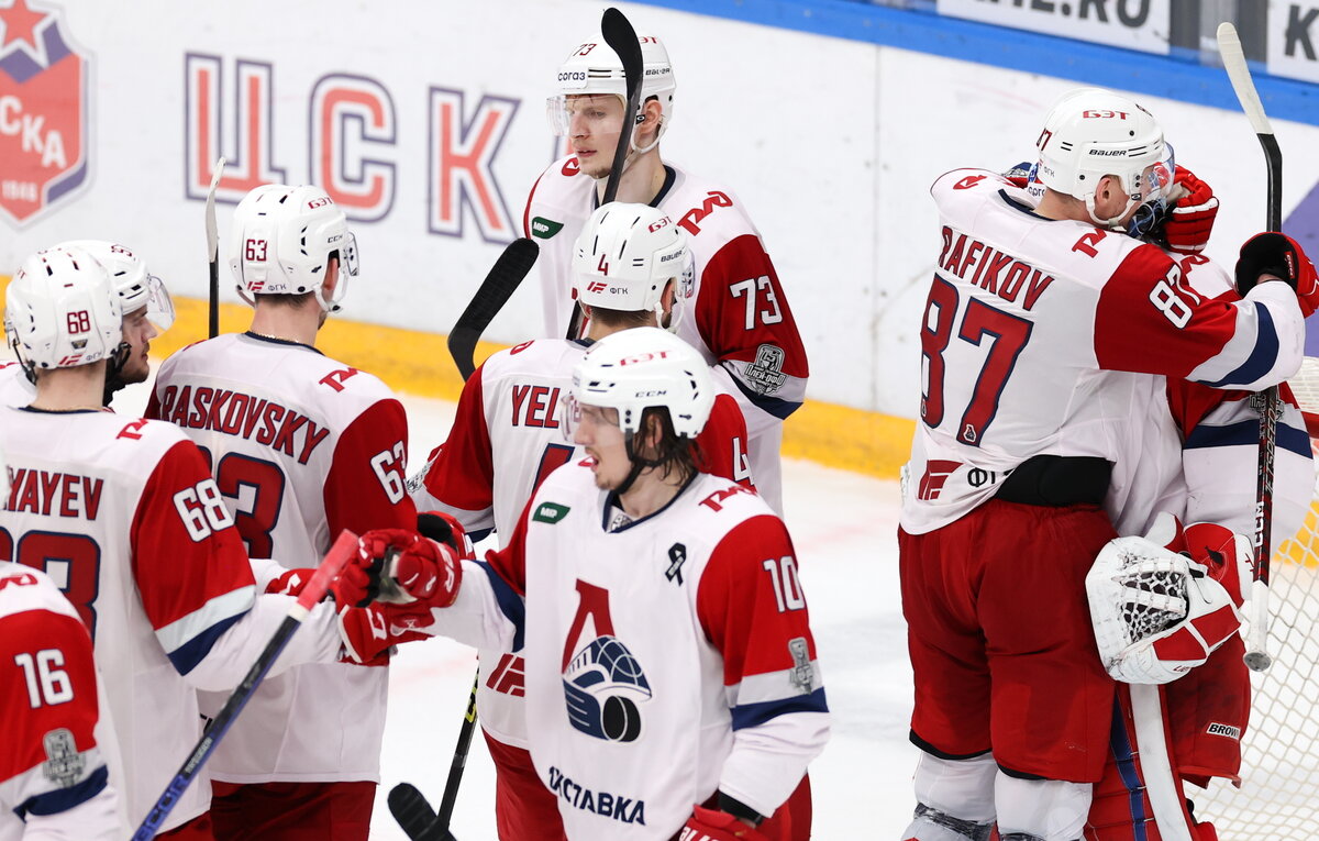    Хоккеисты "Локомотива"  Станислав Красильников/ТАСС