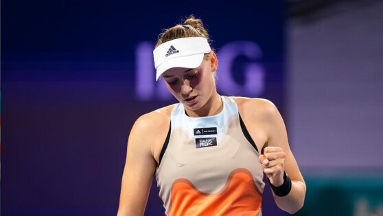    Рыбакина вышла в полуфинал теннисного турнира в Майами Дарья Смирнова