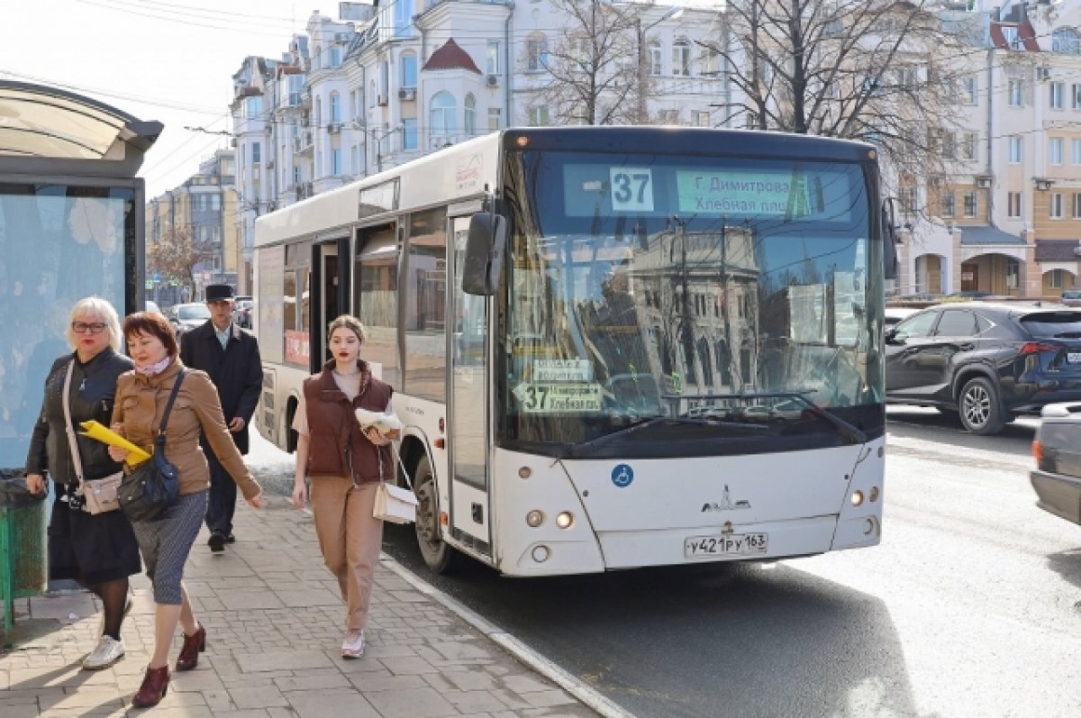    Дептранс Самары проверил работу автобусов на маршруте № 37