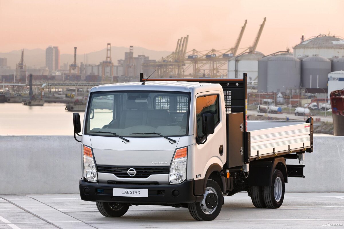 Nissan Cabstar 2014