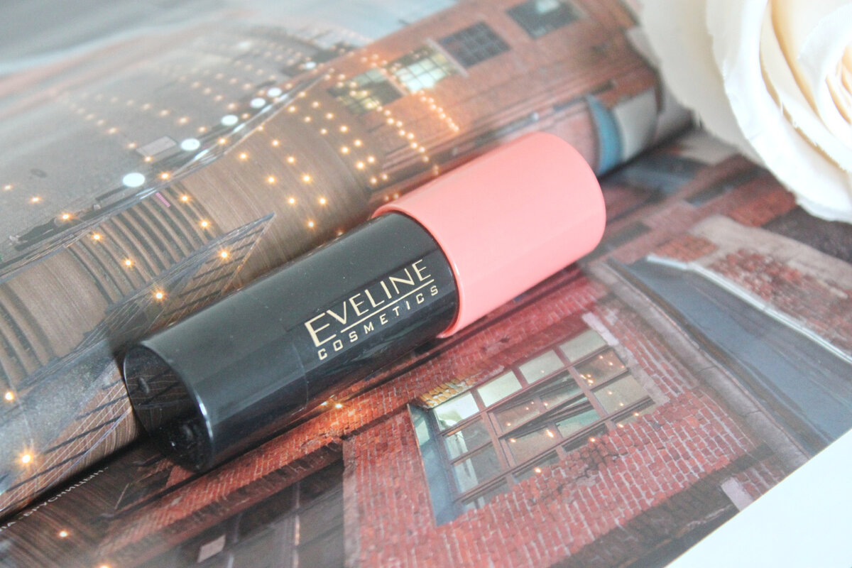 Румяна Eveline Full HD Blush 16h, в стике.