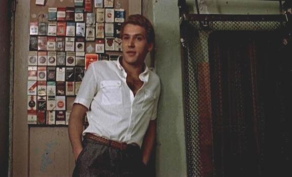    Александр Негреба, кадр из фильма "Маленькая Вера", фото: kino-teatr.ru