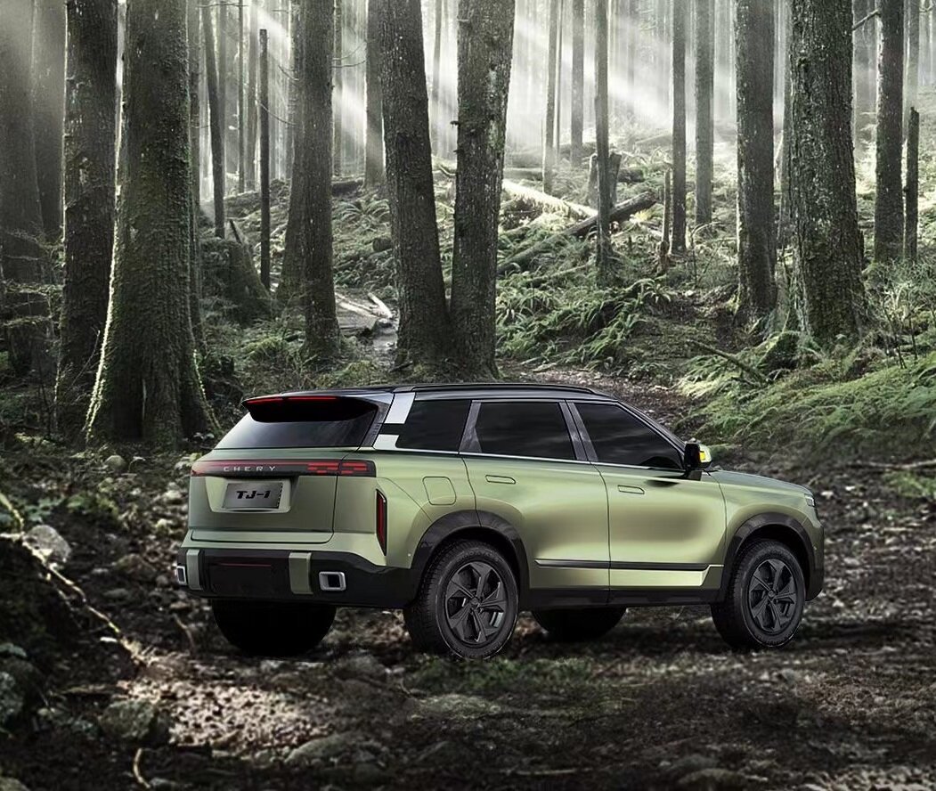 На фото: кроссовер Chery TJ-1