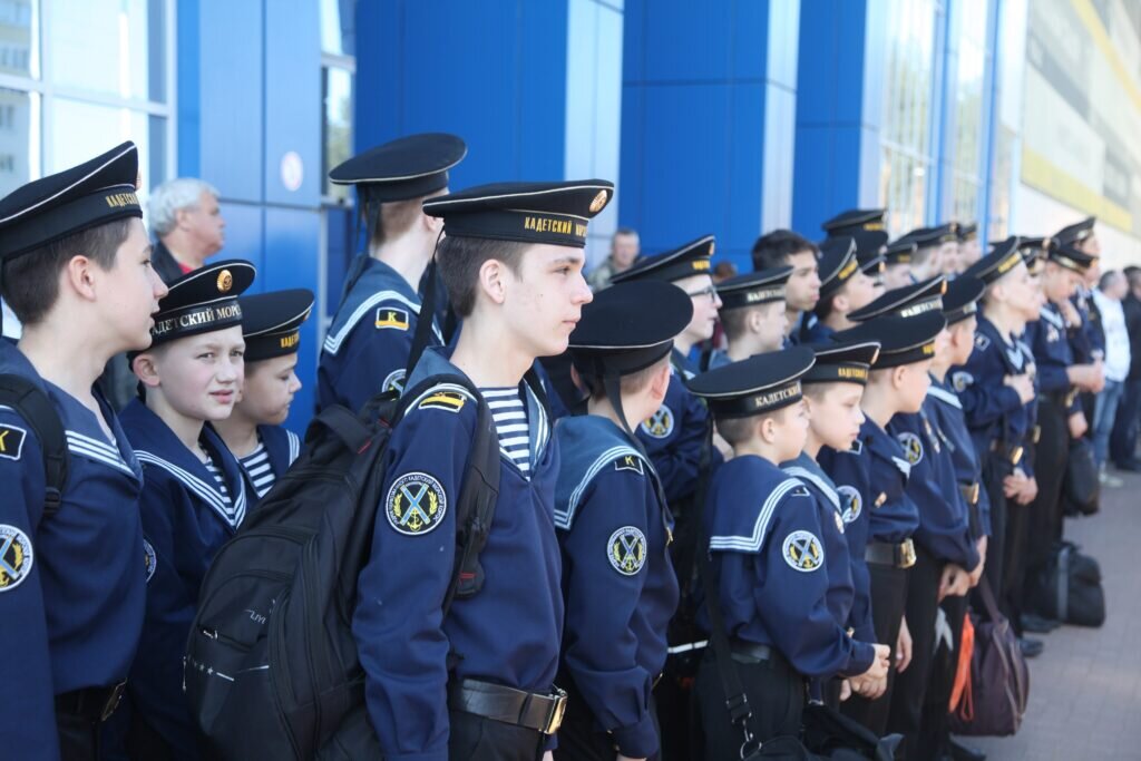    «Автотор-Арена» приняла военно-спортивный смотр кадетских классов Калининградской области Янтарный край