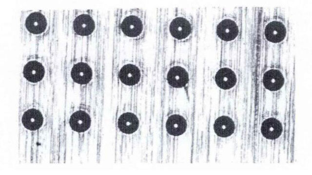 Микроскопическая структура поверхности формы, наблюдаемая под микроскопом