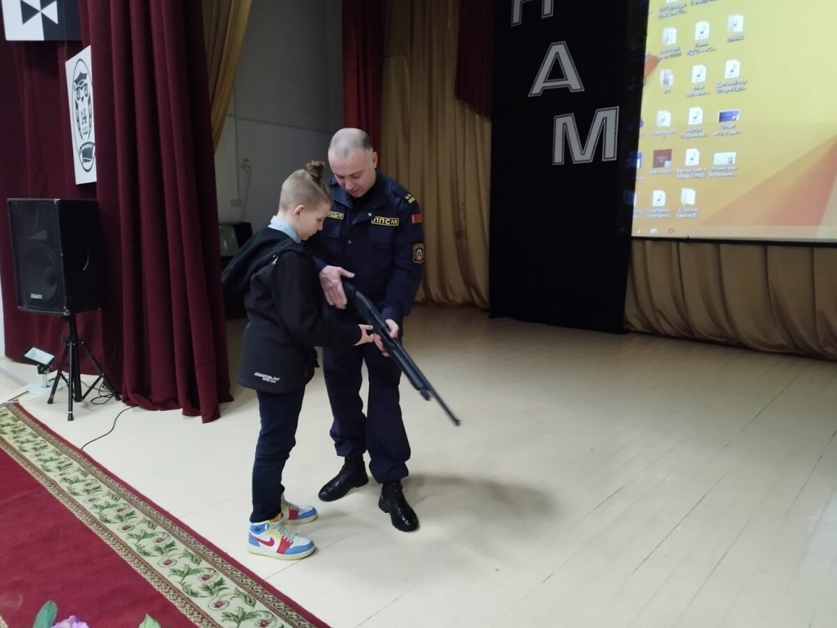 КРИНЖИ НЕДЕЛИ: УРОКИ ПЫТОК И ПЕРЕПОЛНЕННОЕ КЛАДБИЩЕ Маланка Медиа Дзен