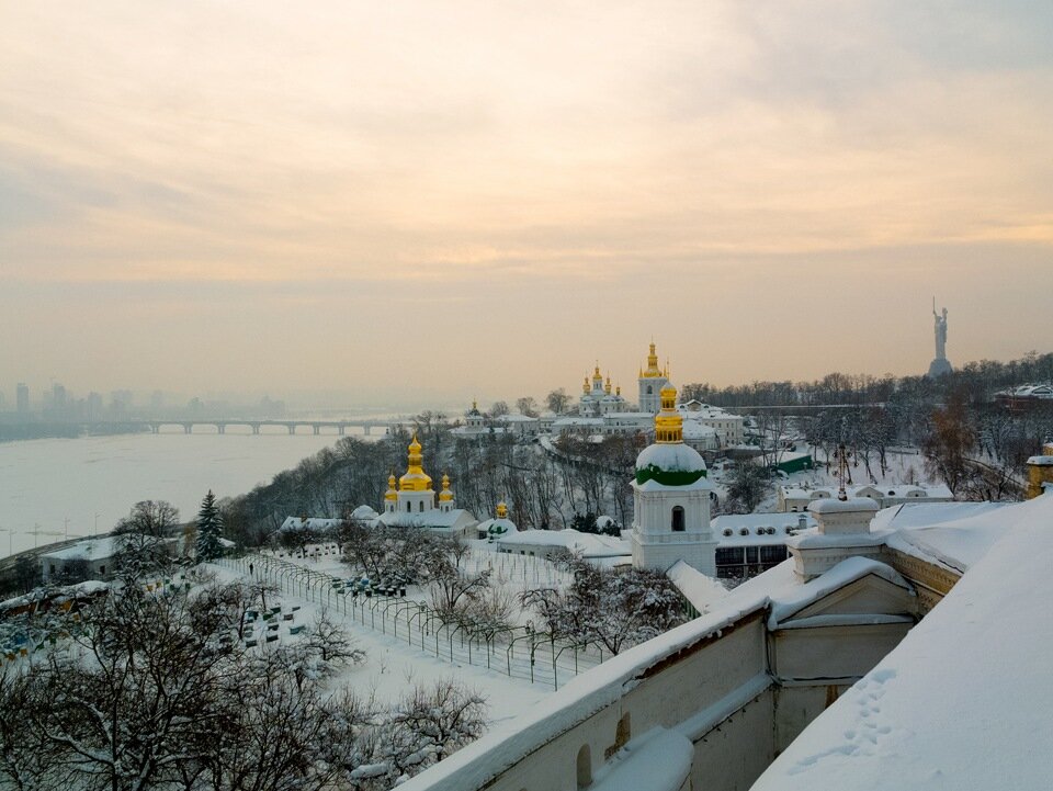  "стольник Кы" зимой.  фото: картинки яндекса. 