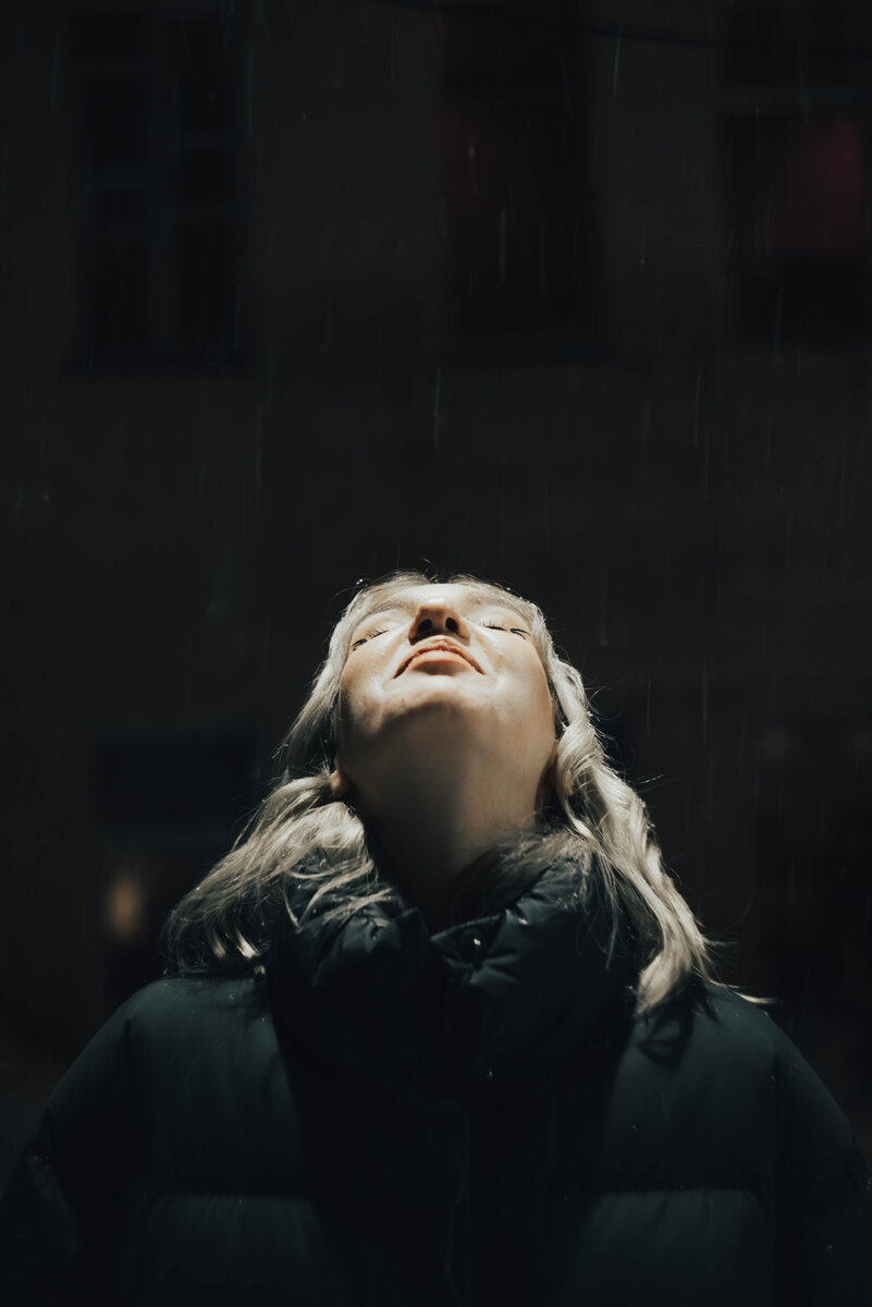 Клиентка Кристина на индивидуальной фотосессии. И да, к названию статьи, к счастью, он не имел никакого отношения!