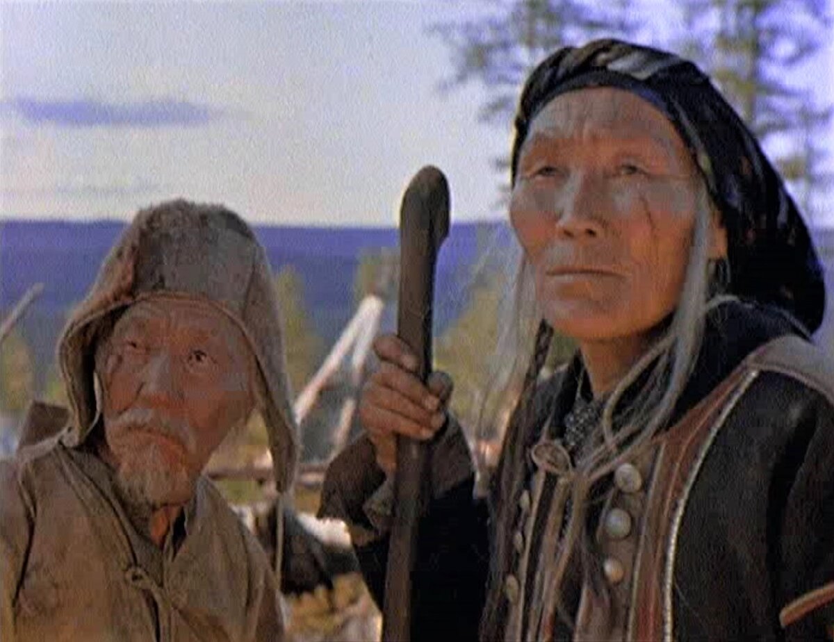 Эвенки верят, что на горе живет злой дух. Кадр из к/ф «Злой дух Ямбуя».