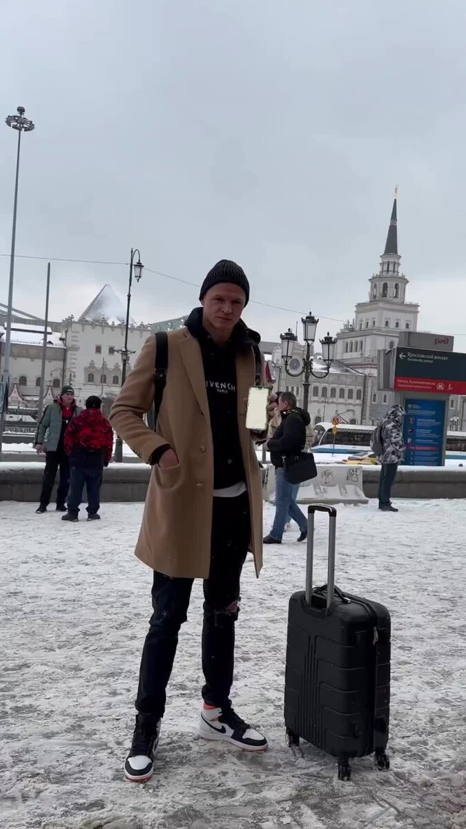    Дмитрий Тарасов делает пересадку волос Видео: Инстаграм (запрещен в РФ)