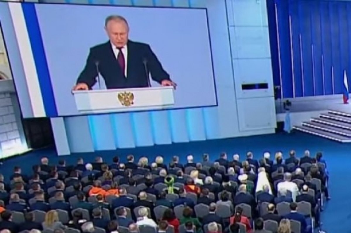    Бойцы на передовой смогли посмотреть послание президента РФ