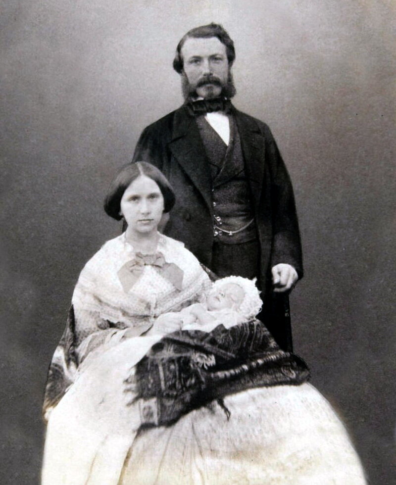 Великий герцог Фридрих I Баденский и великая герцогиня Луиза Прусская со старшим сыном Фридрихом, 1857 год