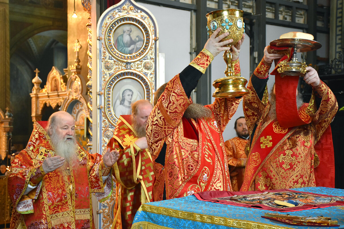 Епископ фото. Епископ в монастыре фото. Мясопустная неделя фото. Епископ Евфимий Задонск фото. Что можно есть в мясопустную неделю