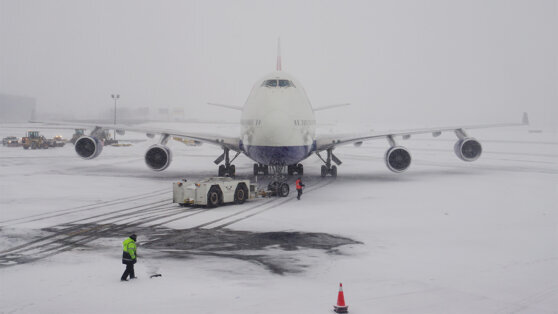    В США из-за непогоды отменили больше 1,2 тысячи рейсов Анна Оленькова