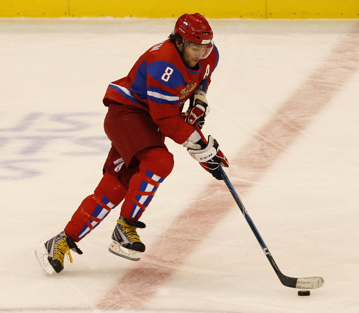 Александр Овечкин на Олимпиаде в Ванкувере. Фото Александра Вильфа, архив «СЭ»