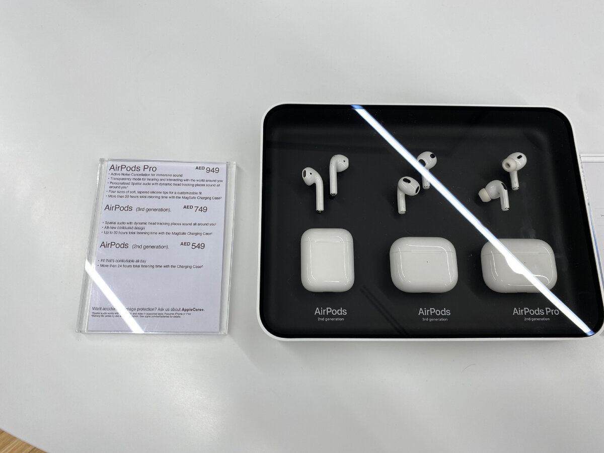AirPods от Apple