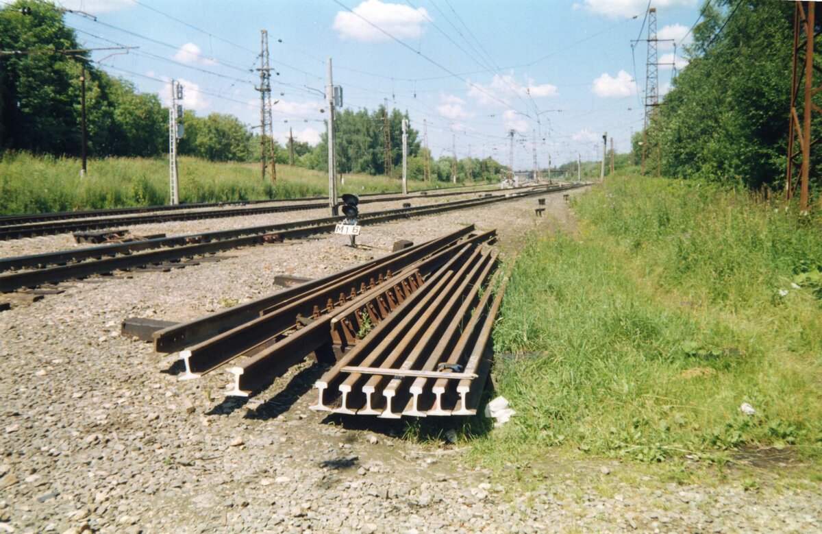 Маркировка покилометрового запаса рельсов