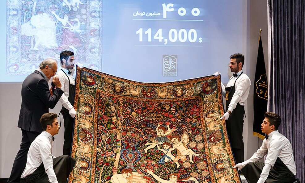 Персидский ковёр на аукционе. Источник: Яндекс картинки