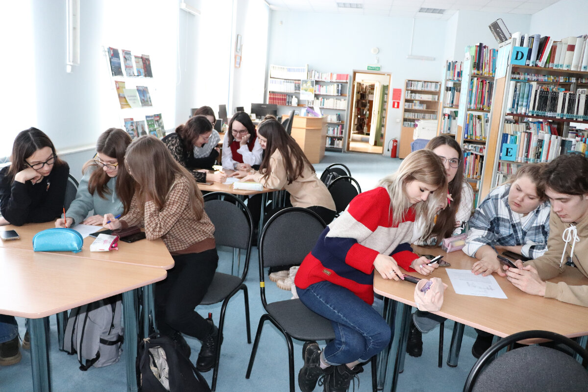 филологический факультет вшэ фото. курсы филолога. курсы филолога. саратовский университет филологический факультет. факультет филологии.