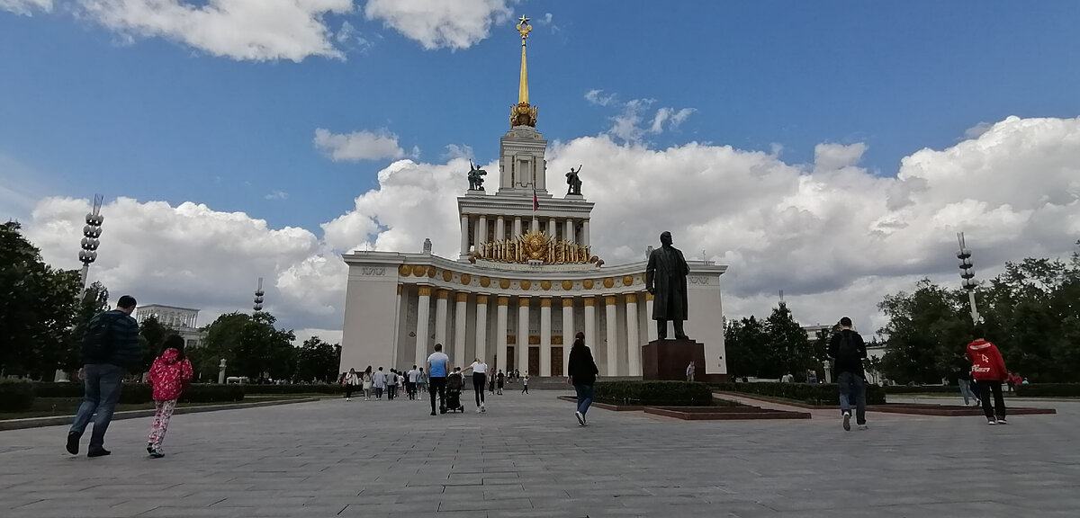 Павильон №1. Экспозиция Третьяковской галереи