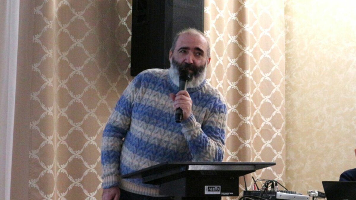     Встречу отменили из-за отсутствия кворума.