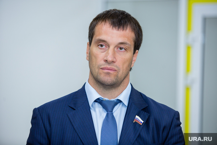    Исаков накануне вернулся из Донбасса