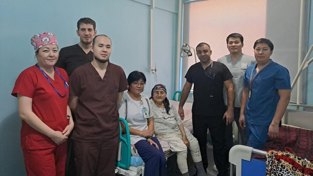    Пациентка и врачи:пресс-служба ГКБ №7