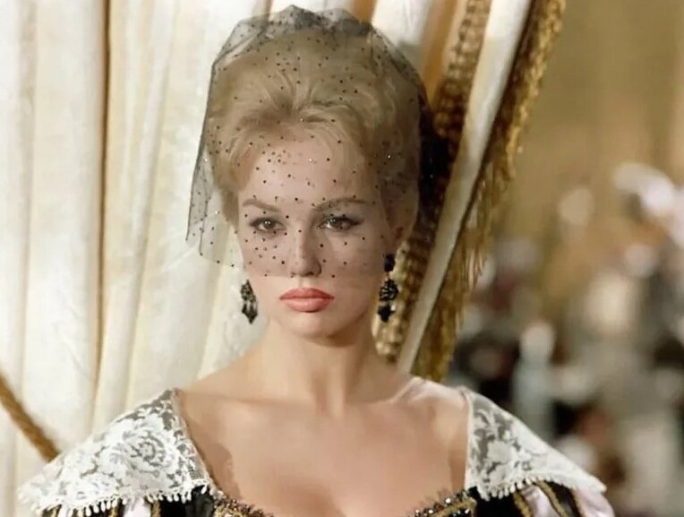    Миледи Кадр из фильма "Три мушкетера", 1961 г.