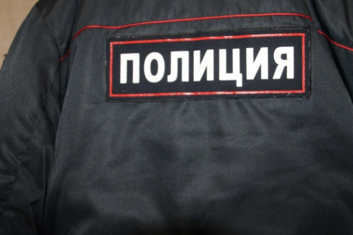    Пьяная женщина ранила полицейского