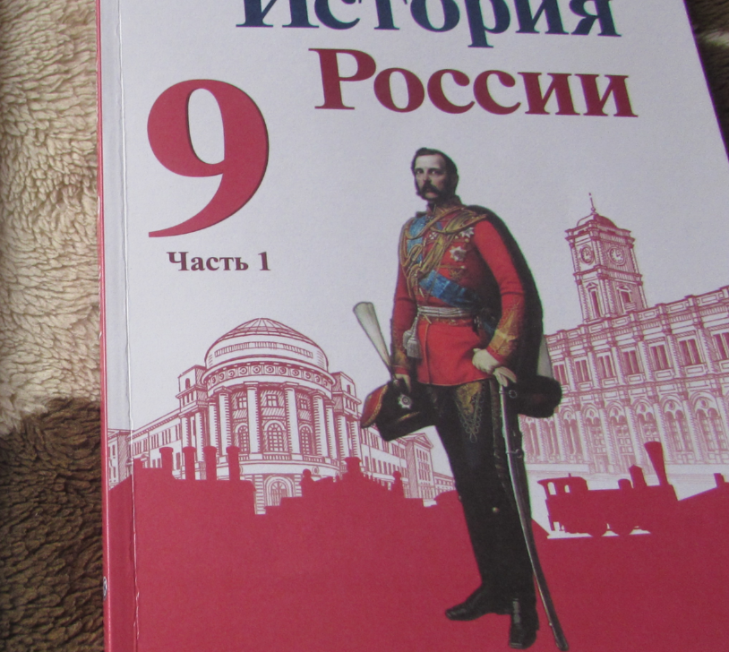 Наткнулся на интересное заявление одного известного артиста комического жанра. Он утверждает, что крепостное право это очень хорошее явление.